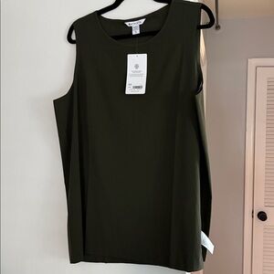 Athleta Forest Green Zephyr Refined Tank- XL